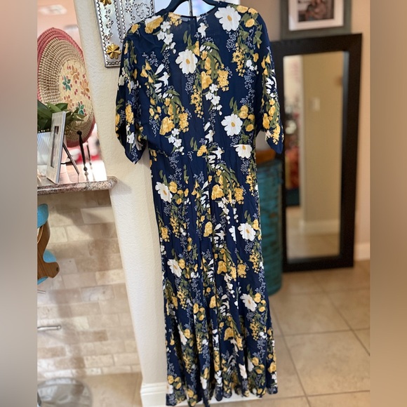 Reformation Winslow Maxi Kimono Dress - Picture 4 of 17